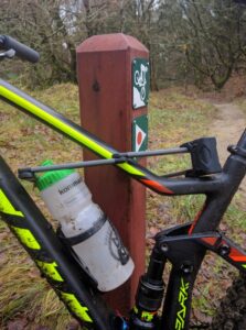 Sådan låser man IKKE cyklen fast.