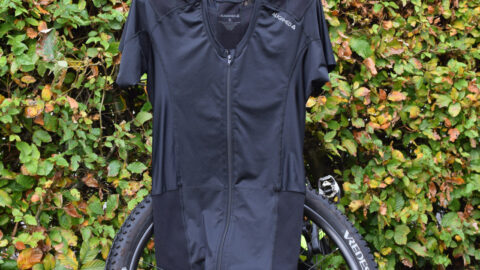 Holdningskorrigerende tøj fra Anodyne