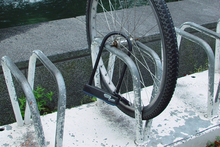 Til ære for middelalderlig Arkæologi Cykelforsikring - Hvordan er din cykel dækket i forhold til forsikring?